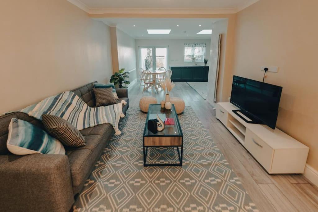 Homely & Peaceful Living Space Morden  Exteriér fotografie